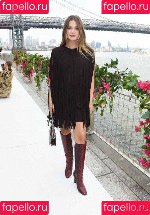 Olivia Holt Onlyfans Photo Gallery 