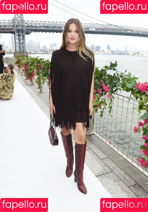 Olivia Holt Onlyfans Photo Gallery 