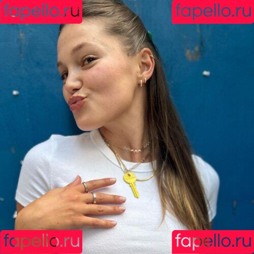 Olivia Holt Onlyfans Photo Gallery 