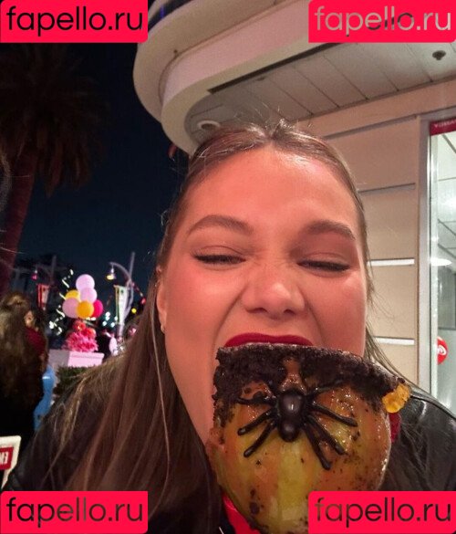 Olivia Holt Onlyfans Photo Gallery 