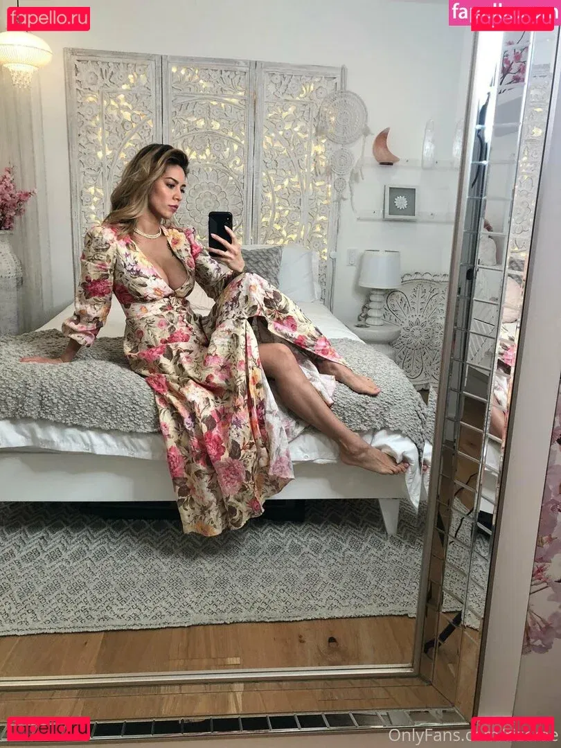 rizerae Onlyfans Photo Gallery 