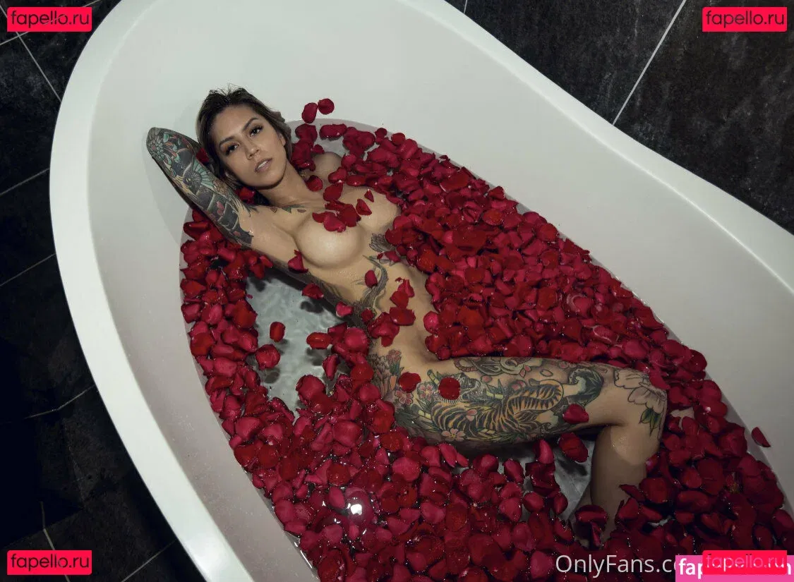 rizerae Onlyfans Photo Gallery 