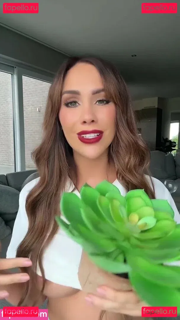 xoesmeerose Onlyfans Photo Gallery 