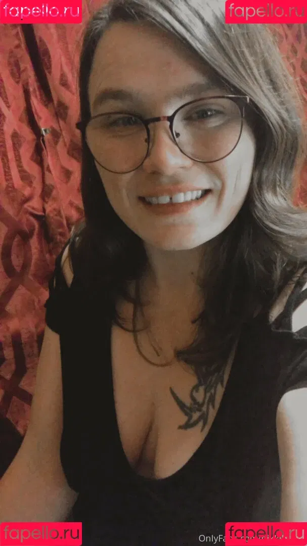 nikkihippy Onlyfans Photo Gallery 