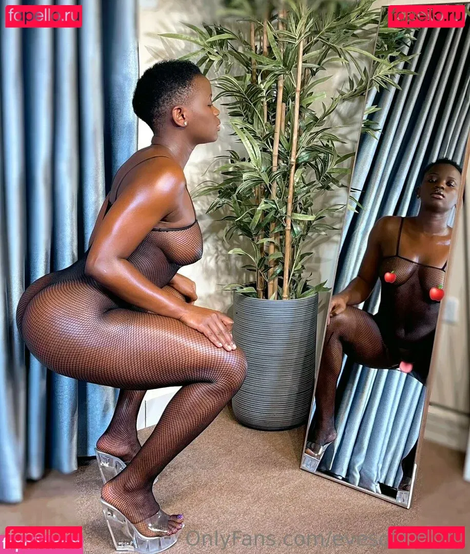 evesdiamond Onlyfans Photo Gallery 
