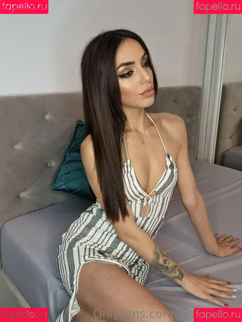 lorenpetite Onlyfans Photo Gallery 