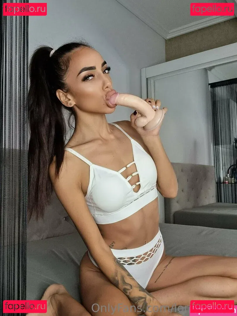 lorenpetite Onlyfans Photo Gallery 