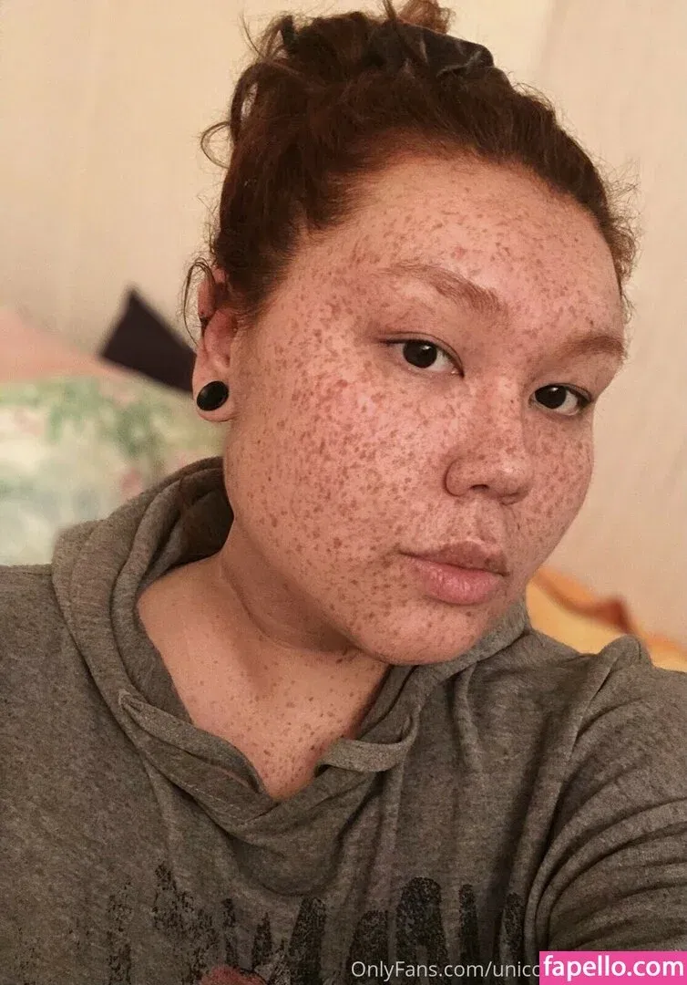 Unicornglitteryblood Onlyfans Photo Gallery 