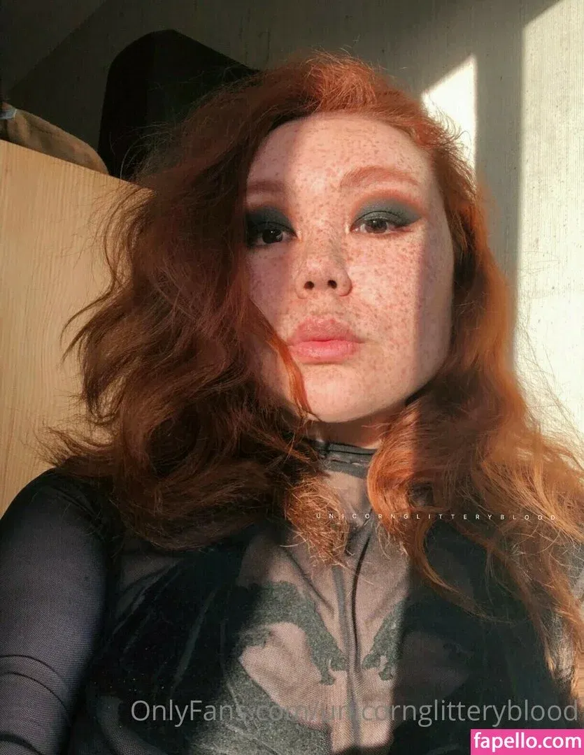 Unicornglitteryblood Onlyfans Photo Gallery 