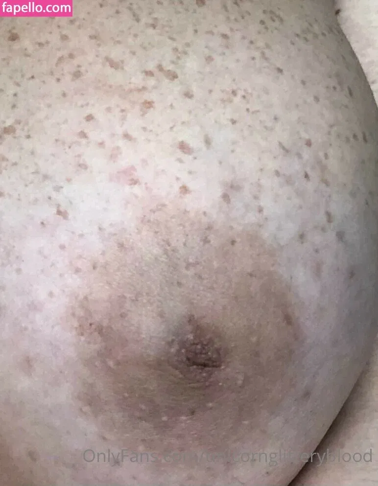 Unicornglitteryblood Onlyfans Photo Gallery 