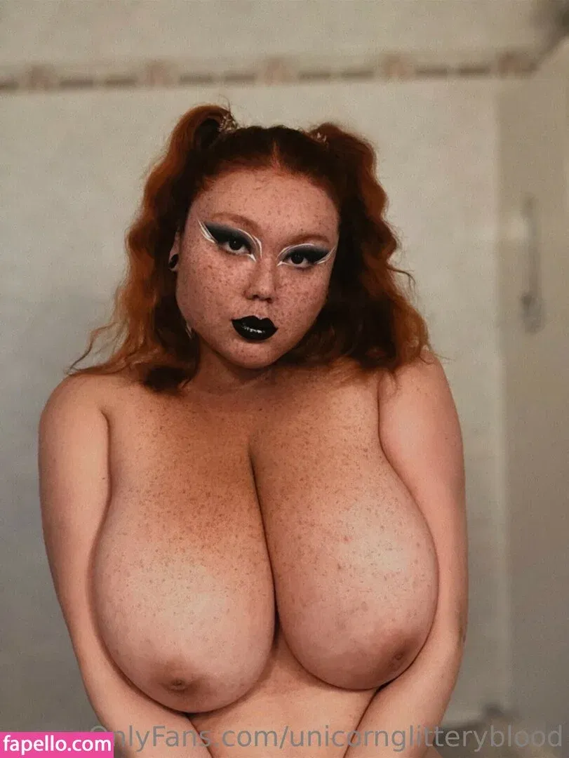 Unicornglitteryblood Onlyfans Photo Gallery 