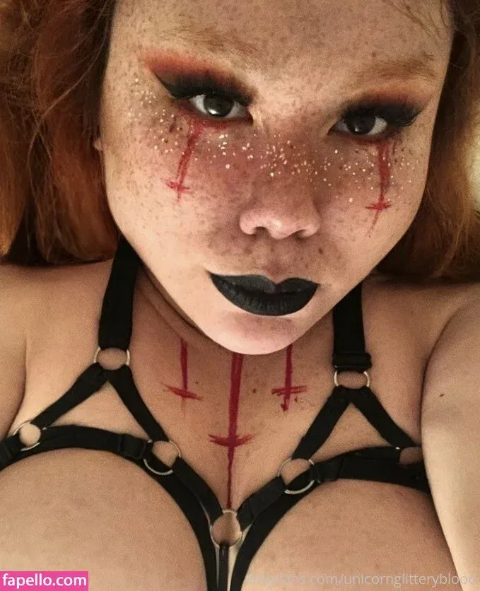 Unicornglitteryblood Onlyfans Photo Gallery 