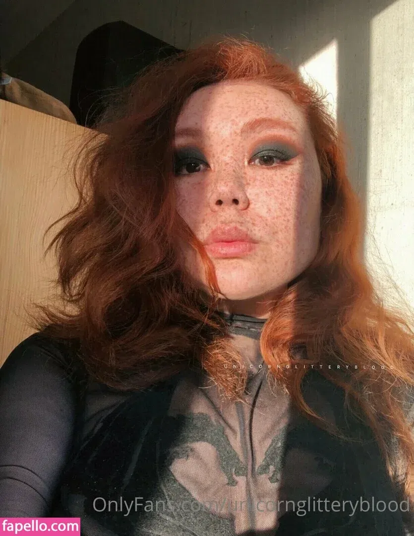 Unicornglitteryblood Onlyfans Photo Gallery 