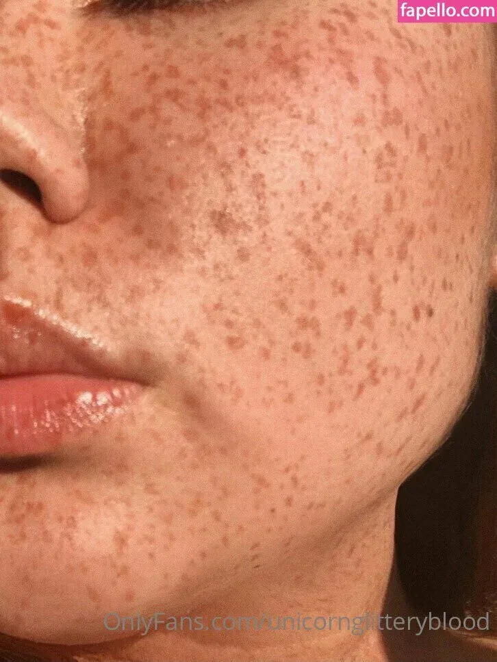 Unicornglitteryblood Onlyfans Photo Gallery 