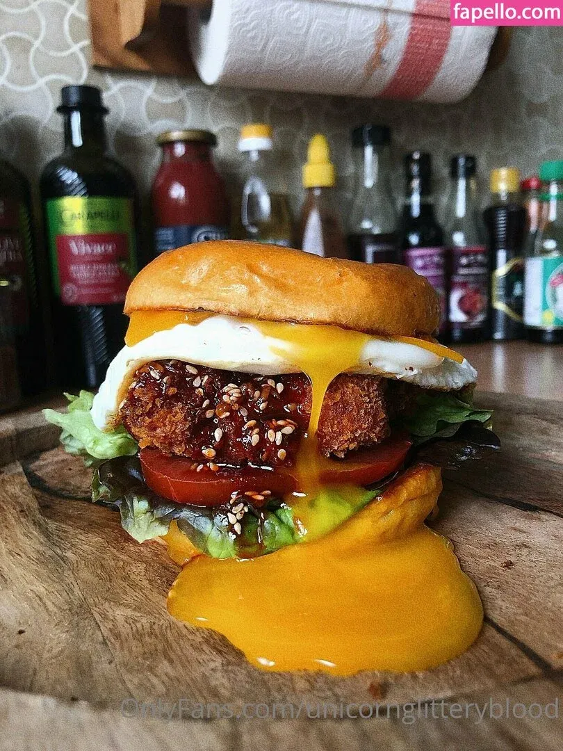 Unicornglitteryblood Onlyfans Photo Gallery 