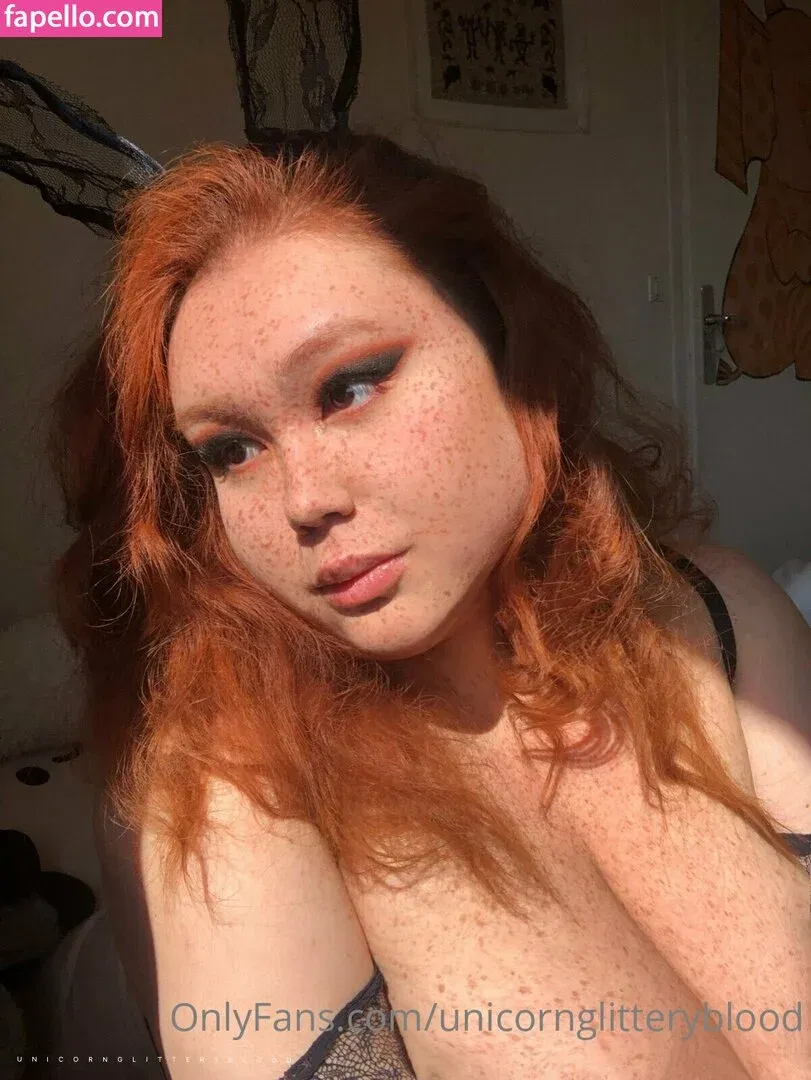 Unicornglitteryblood Onlyfans Photo Gallery 