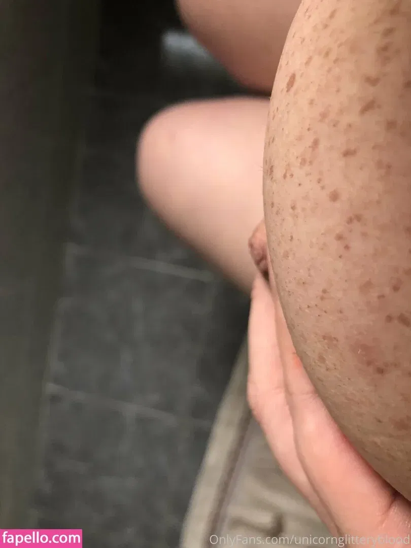 Unicornglitteryblood Onlyfans Photo Gallery 