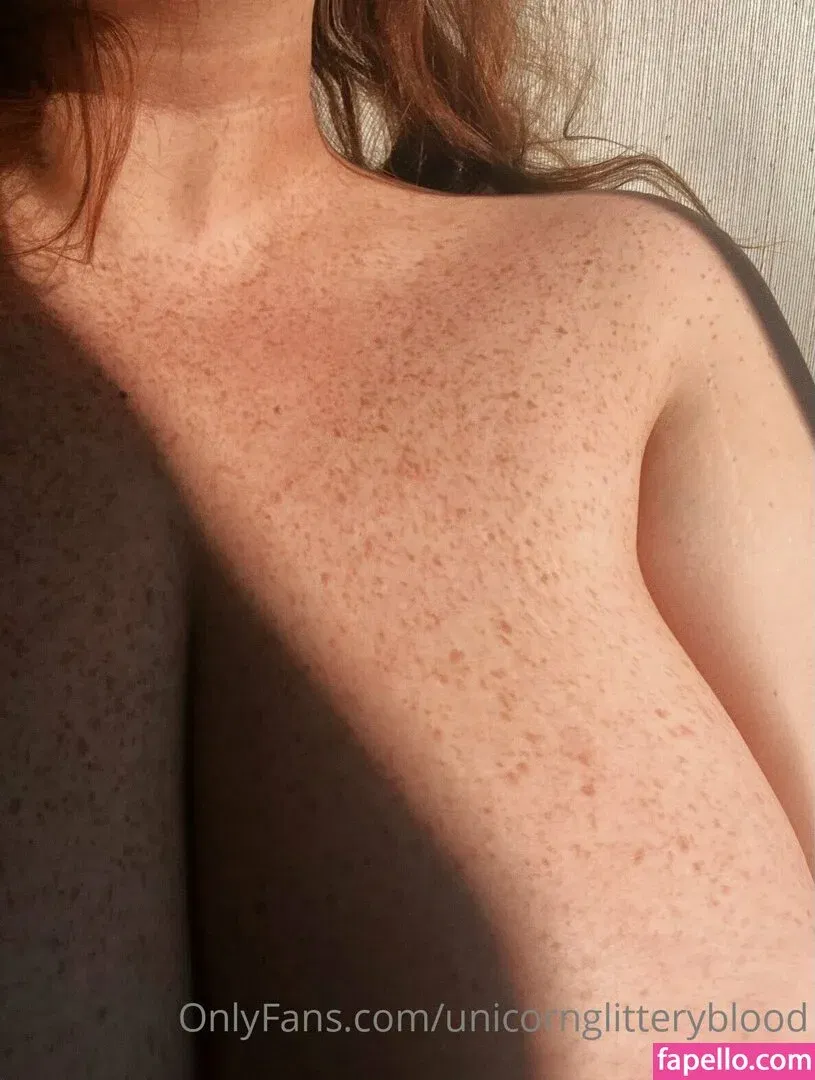 Unicornglitteryblood Onlyfans Photo Gallery 