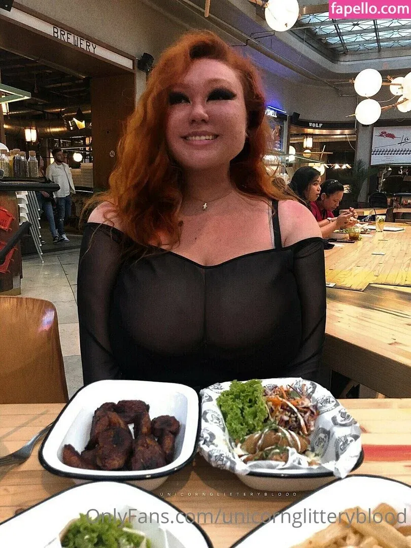 Unicornglitteryblood Onlyfans Photo Gallery 