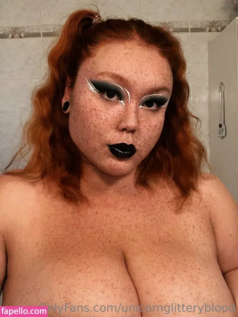 Unicornglitteryblood Onlyfans Photo Gallery 