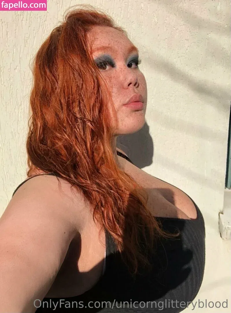 Unicornglitteryblood Onlyfans Photo Gallery 