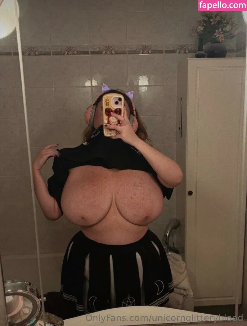 Unicornglitteryblood Onlyfans Photo Gallery 