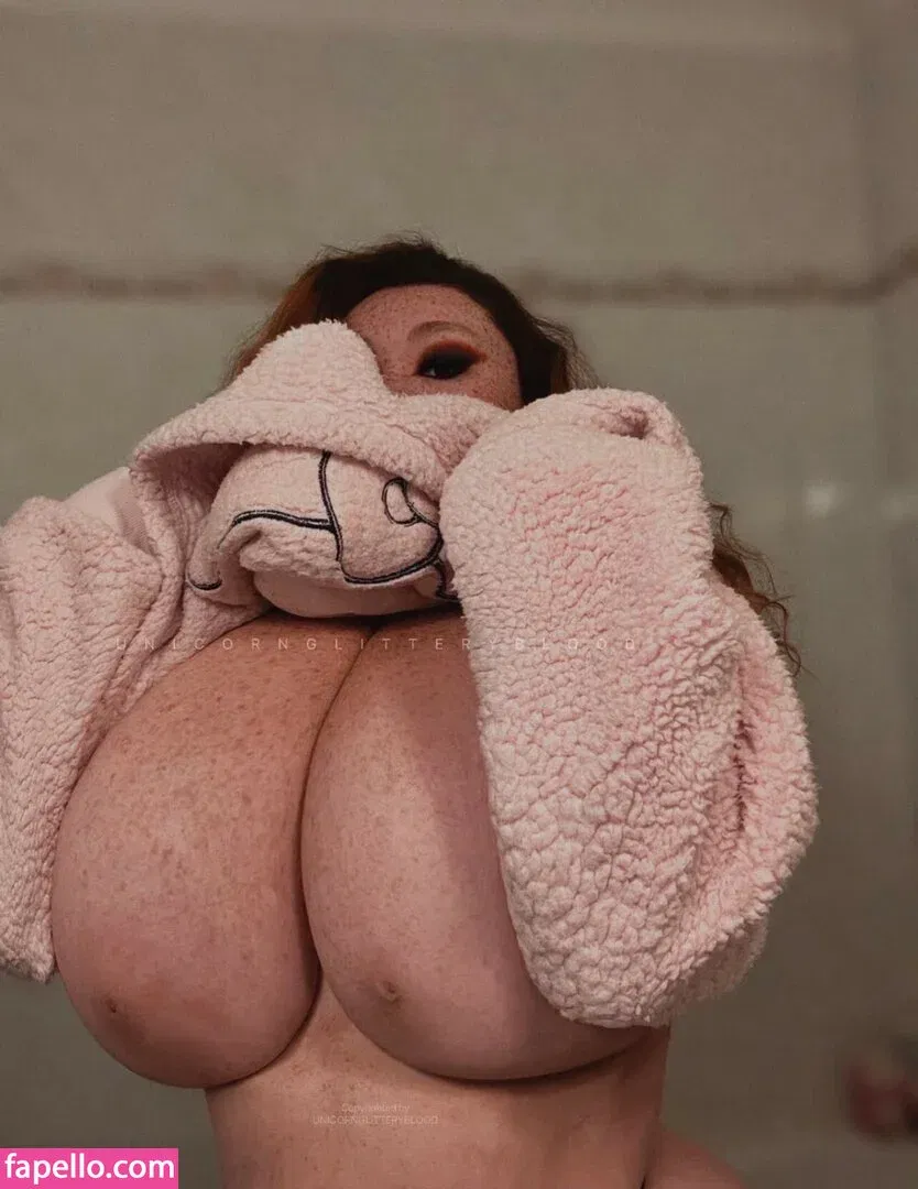 Unicornglitteryblood Onlyfans Photo Gallery 