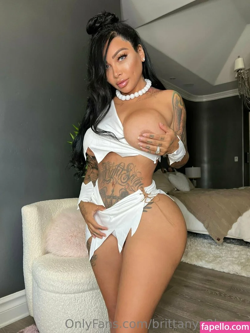 brittanya2horny Onlyfans Photo Gallery 