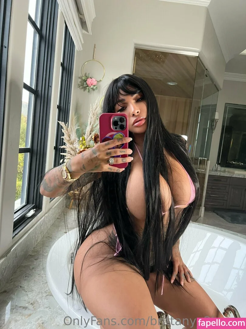 brittanya2horny Onlyfans Photo Gallery 