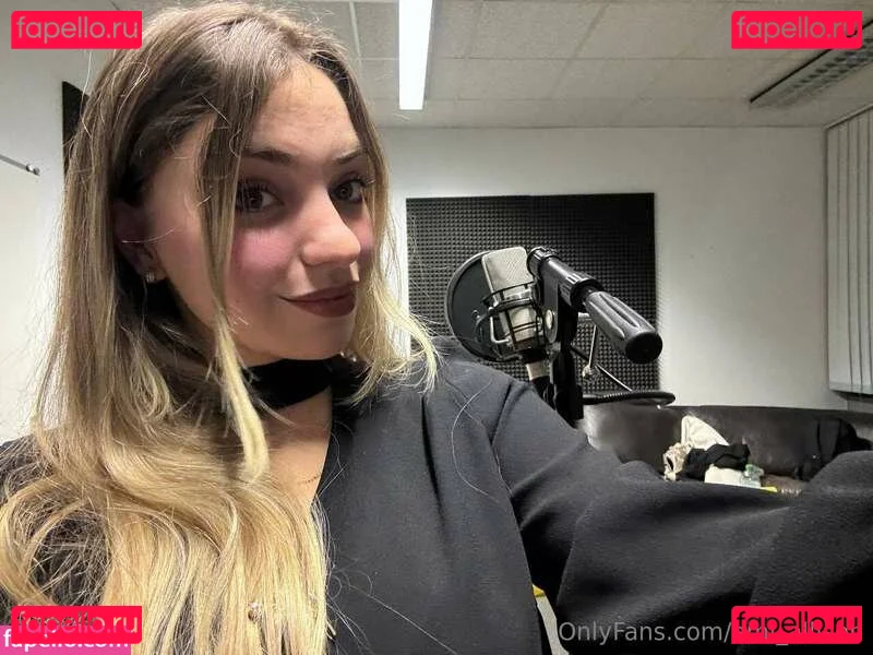 emma_elisson Onlyfans Photo Gallery 