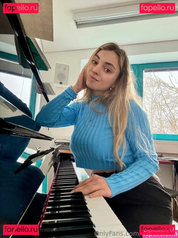 emma_elisson Onlyfans Photo Gallery 