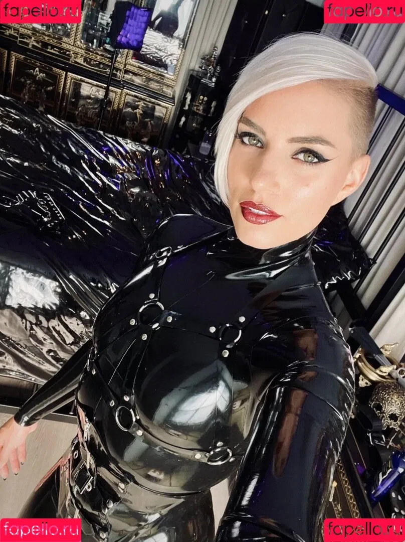 matrix.dominatrix Onlyfans Photo Gallery 