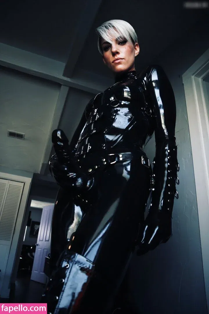 matrix.dominatrix Onlyfans Photo Gallery 
