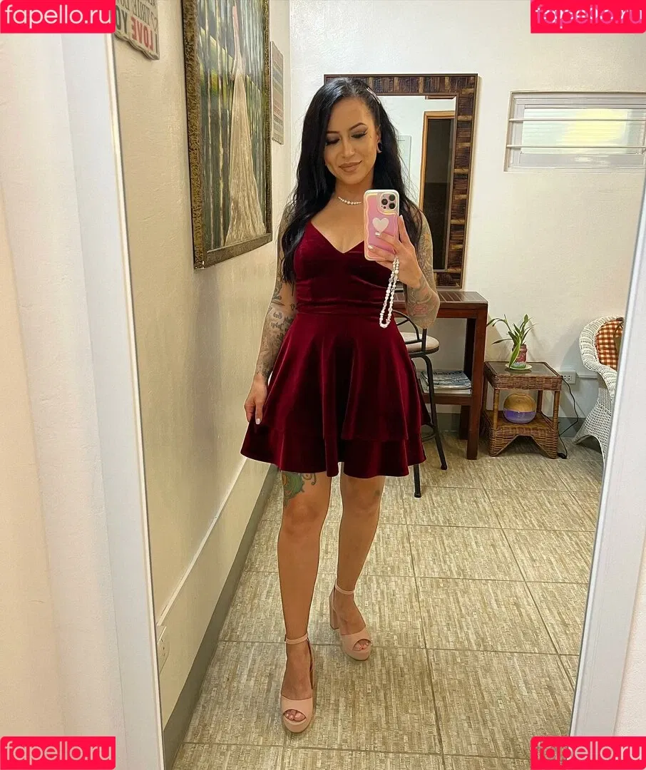 meghanelle Onlyfans Photo Gallery 