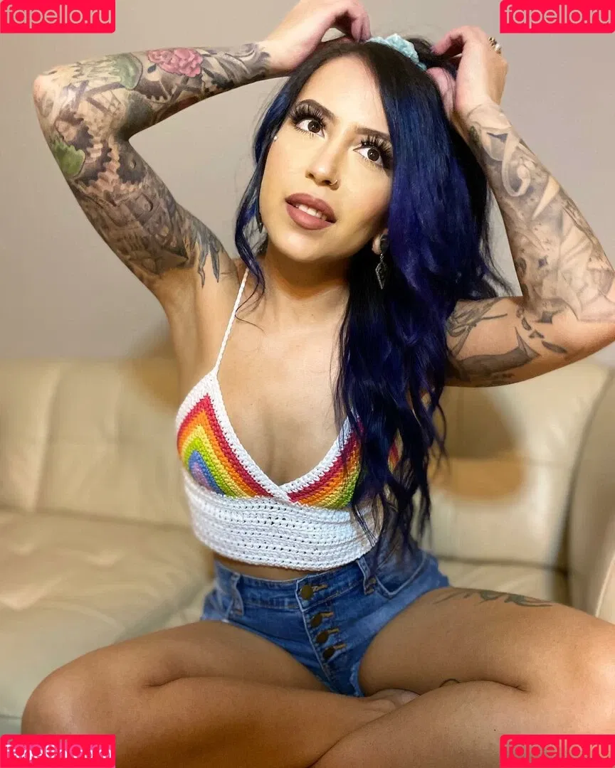meghanelle Onlyfans Photo Gallery 