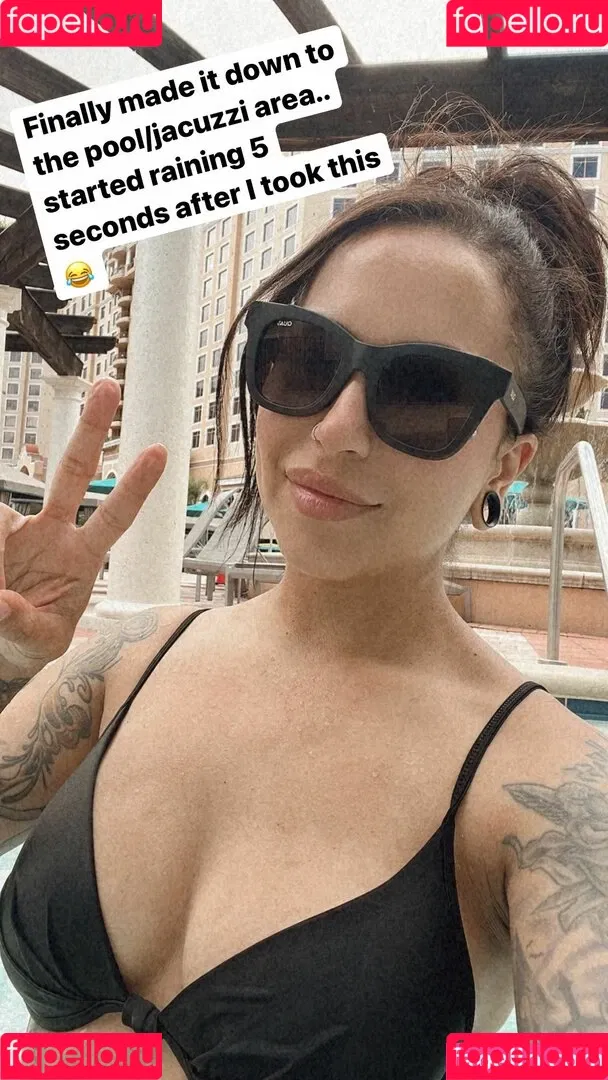 meghanelle Onlyfans Photo Gallery 