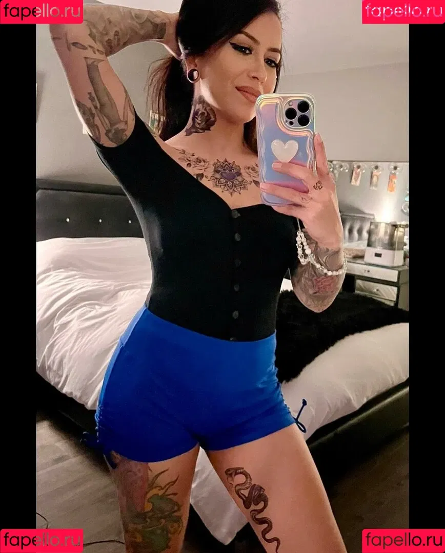 meghanelle Onlyfans Photo Gallery 