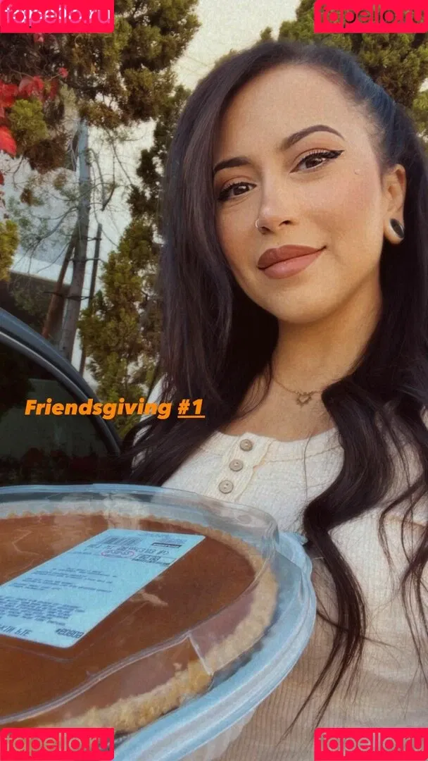 meghanelle Onlyfans Photo Gallery 