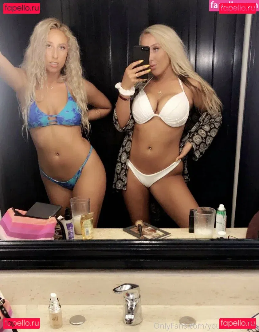 yourfavehippie Onlyfans Photo Gallery 