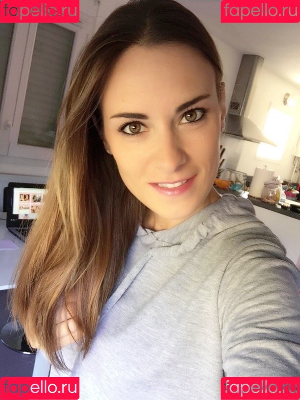 Claire Castel Nude Onlyfans Photo 44