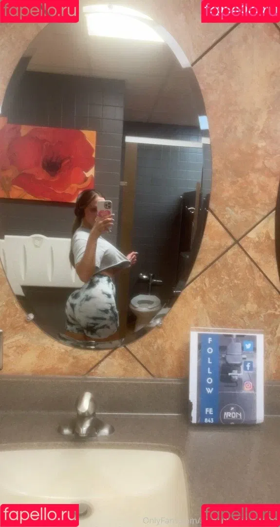 samanthaea Onlyfans Photo Gallery 