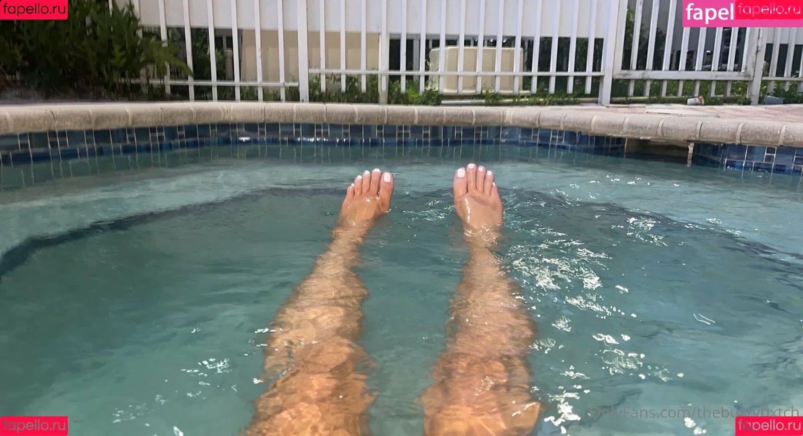 thebustybxtch Onlyfans Photo Gallery 