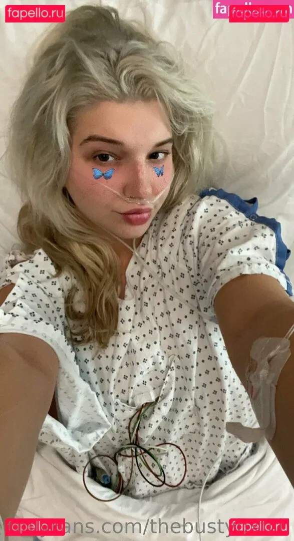 thebustybxtch Onlyfans Photo Gallery 