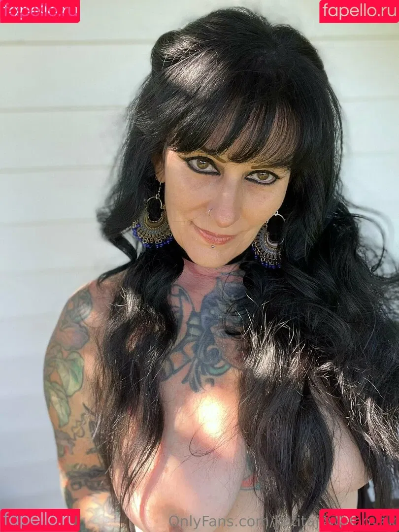 katitajewelnovak Onlyfans Photo Gallery 
