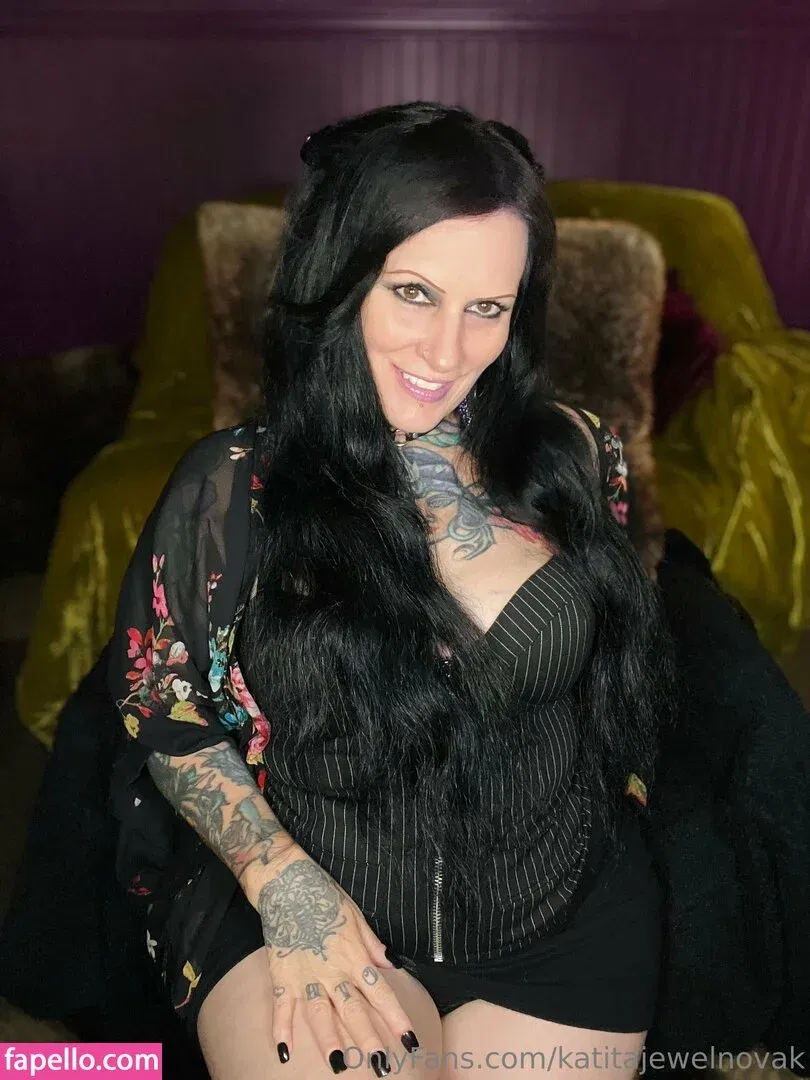 katitajewelnovak Onlyfans Photo Gallery 