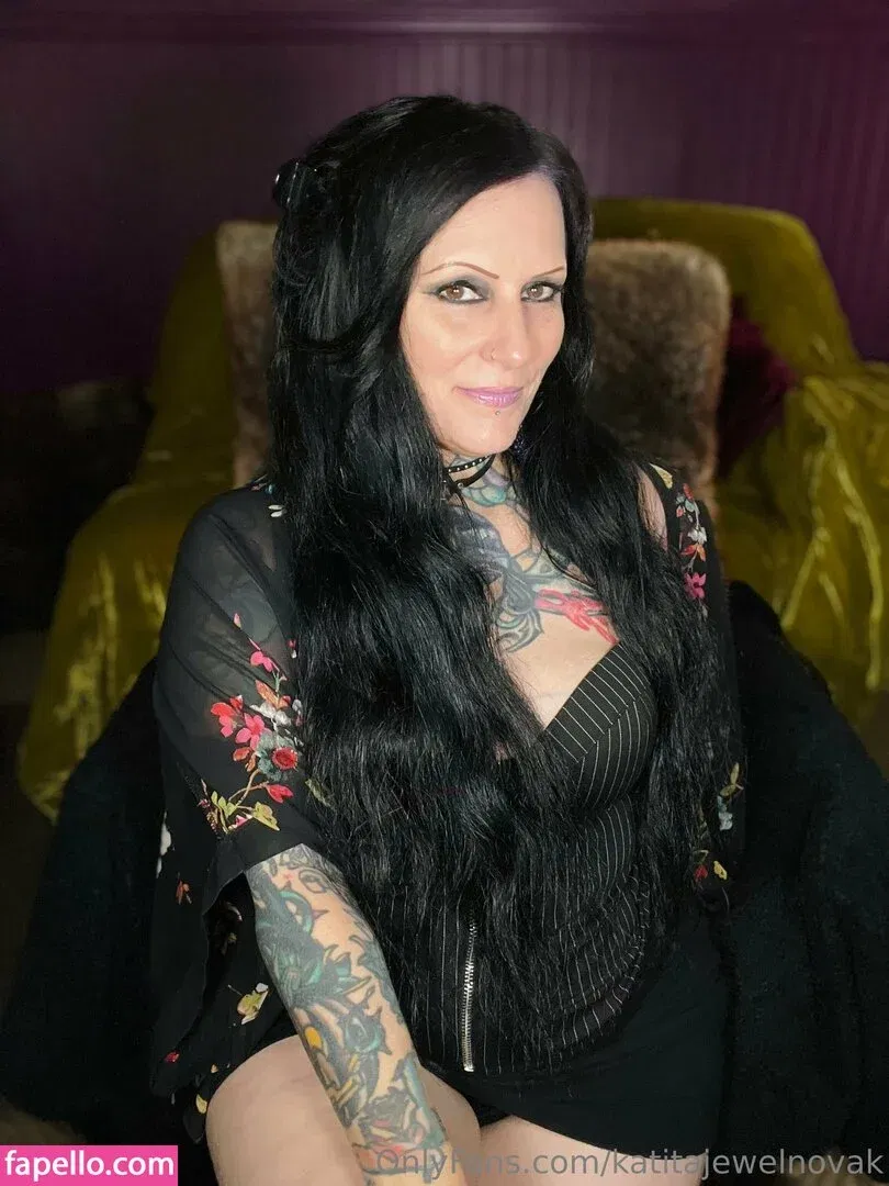 katitajewelnovak Onlyfans Photo Gallery 