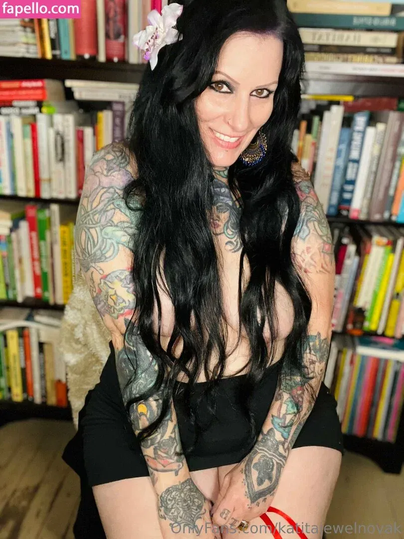 katitajewelnovak Onlyfans Photo Gallery 