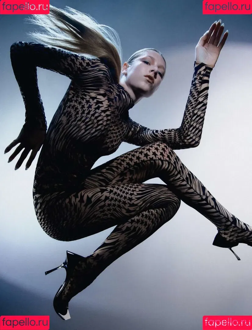 Hunter Schafer Onlyfans Photo Gallery 
