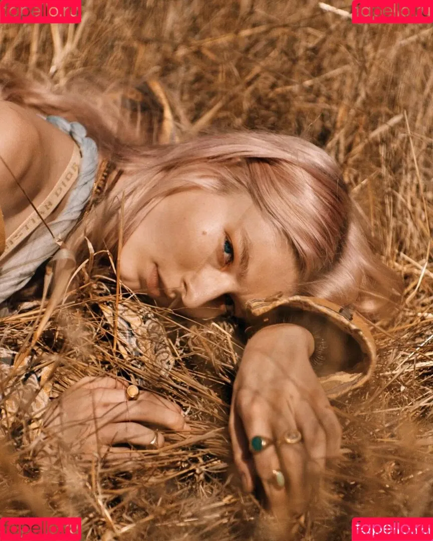 Hunter Schafer Onlyfans Photo Gallery 