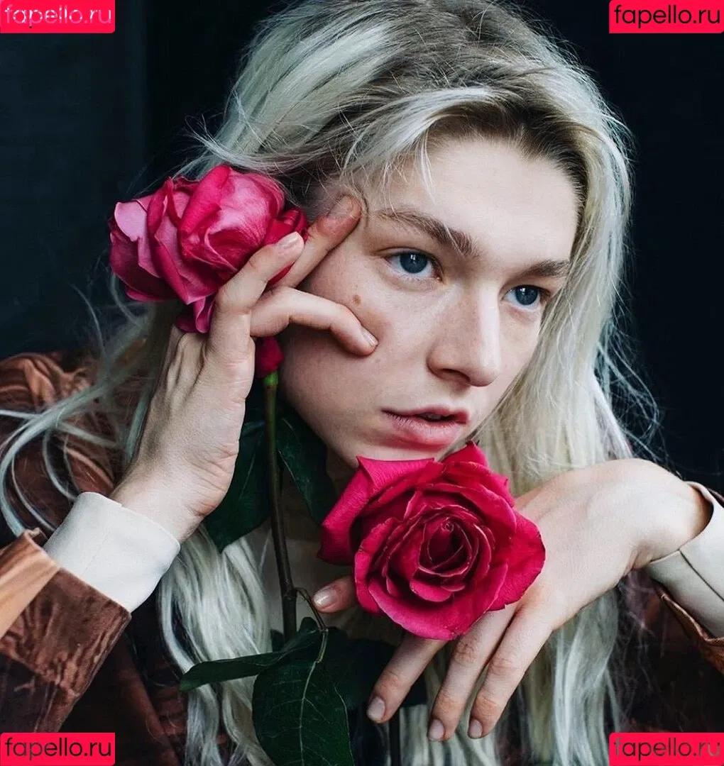 Hunter Schafer Onlyfans Photo Gallery 
